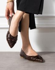 fiesta büzgü detaylı sivri burun kadın babet kahve 2