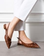 lonly büzgü detaylı sivri burun kadın babet taba