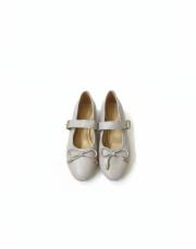 111 yuvarlak burun toka ve psifiyonk detaylı ten deri babet ten