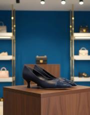 shiny sivri burun maskaretli vegan deri topuklu ayakkabı lacivert