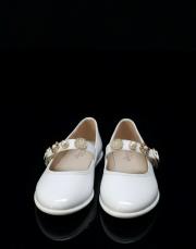 undo rugan yuvarlak burun toka detaylı babet bej