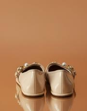 undo rugan yuvarlak burun toka detaylı babet ten 3