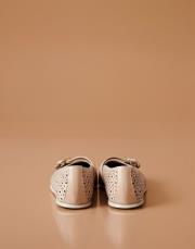 senpera lazer detaylı yuvarlak burun vegan deri babet ten 3