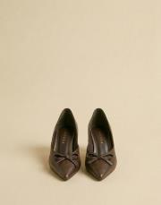 ribbon rustik vegan deri sivri burun fiyonklu topuklu ayakkabı kahve 6