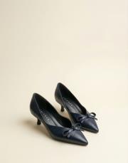 ribbon rustik vegan deri sivri burun fiyonklu topuklu ayakkabı lacivert 5