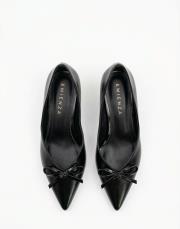 ribbon rustik vegan deri sivri burun fiyonklu topuklu ayakkabı siyah 2