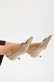 justmıne rustik vegan deri tokalı sivri burun topuklu ayakkabı bej