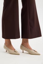 justmıne rustik vegan deri tokalı sivri burun topuklu ayakkabı bej 4