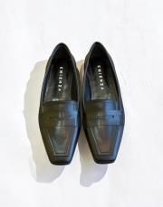 mona ithal birinci sınıf vegan deri köşeli burun babet siyah